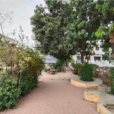 Dwarka Home Stay ブッダガヤ エクステリア 写真